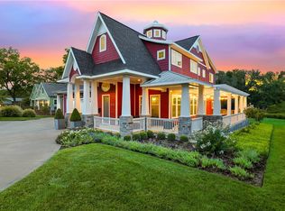 615 NE 2nd St, Bentonville, AR 72712