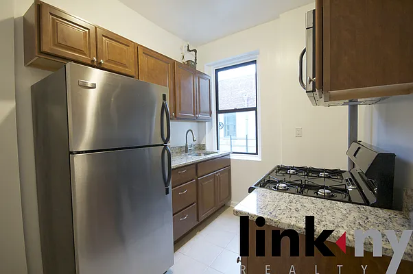 Rented by Link NY Realty | media 15