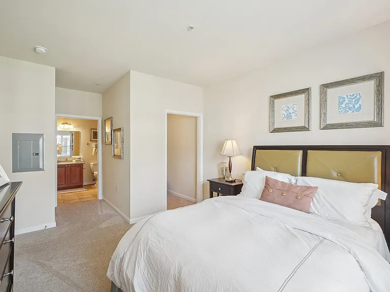 Clairmont at Farmgate — Photo 19