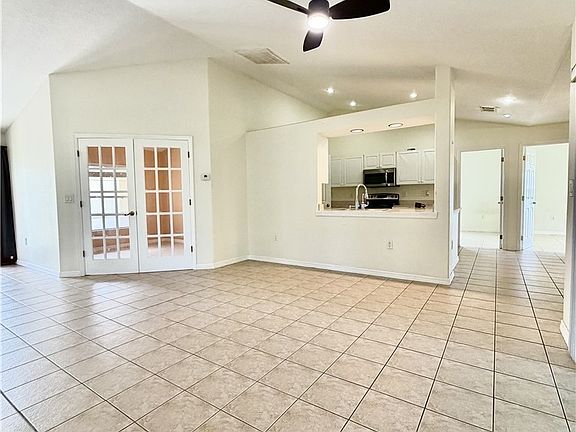 2nd image of 1019 Angelo Ave