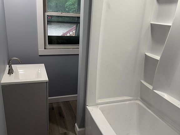 3rd image of 4210 Lowry Ave APT 1