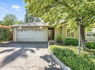 2130 Birchwood Ln, Ashland, OR 97520