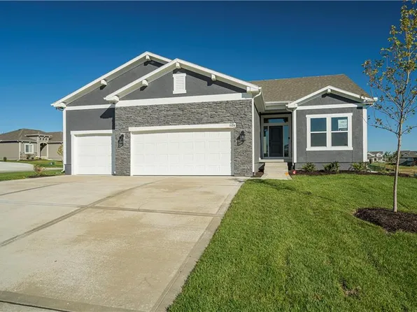 1124 NW 106th St, Kansas City, MO 64155