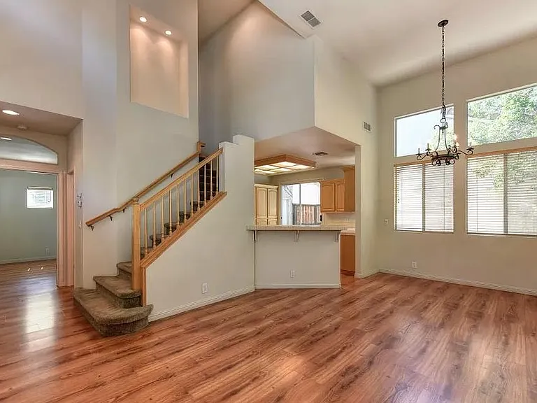 Living and Dining2
