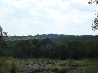 219 Overland Trl, Ingram, TX 78025
