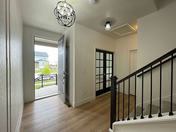 4th image of 58 Marlowe Dr