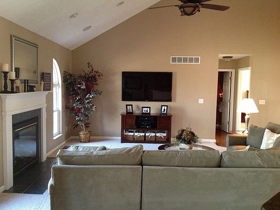 5th image of 440 Ashley Brook Dr
