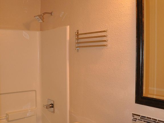 3rd image of 4201 Belvedere St APT 207