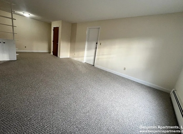 11 Allen St #7 — Photo 4
