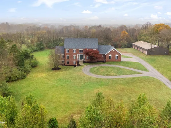 1110 S English Station Rd, Louisville, KY 40299