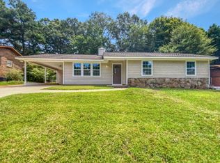 6502 Bobolink Ct, Rex, GA