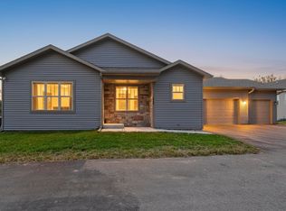 1440 Martiny Ct, Baraboo, WI 53913