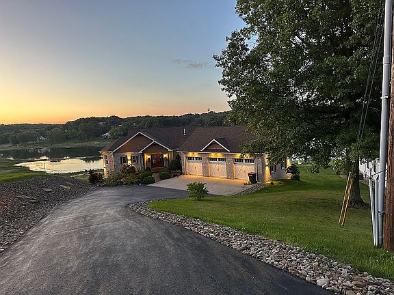 2nd image of 47845 Tomahawk Dr