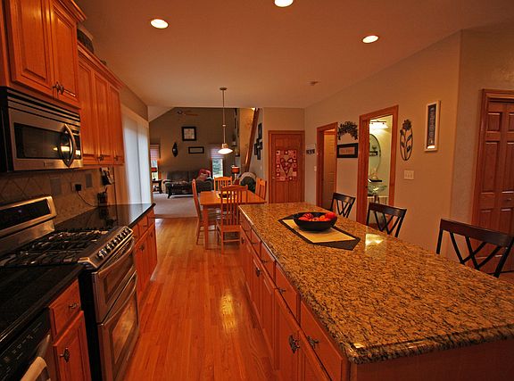 5th image of 24627 Norwood Dr
