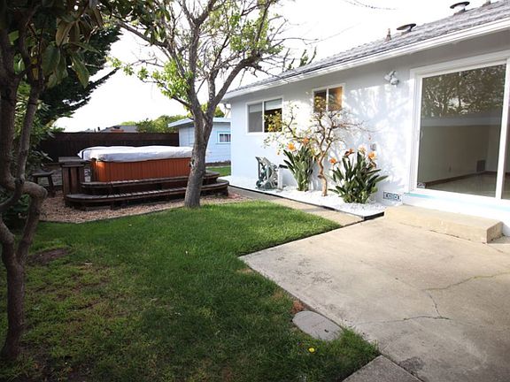 3rd image of 3071 Keith Dr