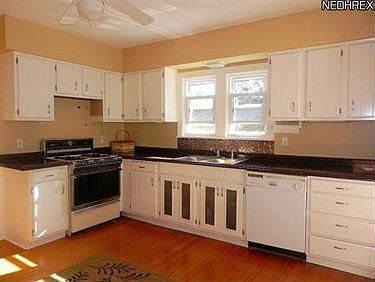 5th image of 30219 Ashton Ln