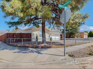 6201 Avenida La Costa NE, Albuquerque, NM 87109