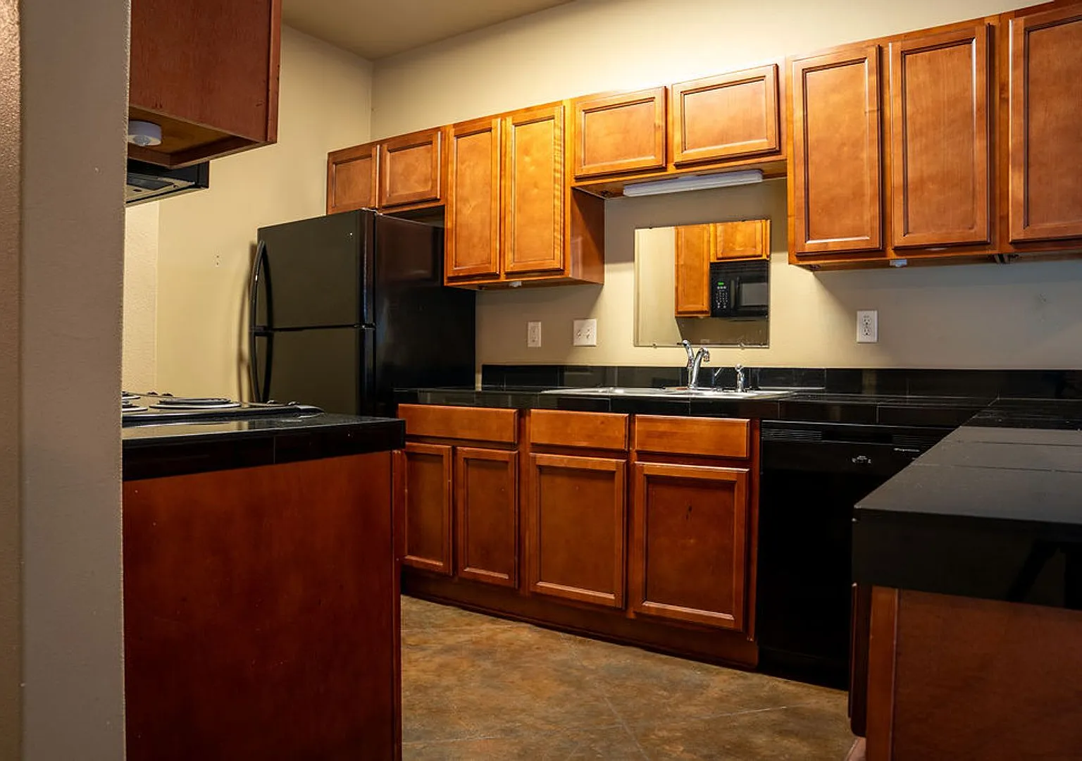2400 MARKET PLAZA DRIVE — Photo 2