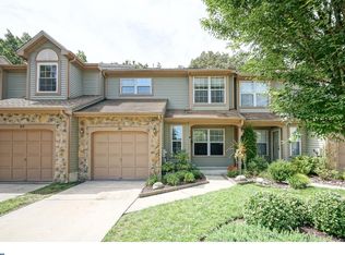 38 Kettlebrook Dr, Mount Laurel, NJ 08054