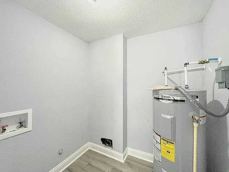 1411 Highland Ave — Photo 13