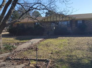 12890 New Lake Rd, Henryetta, OK 74437