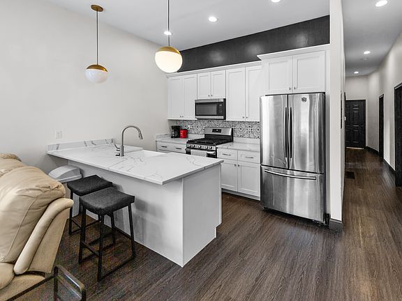 2nd image of 125 Tobey St #1