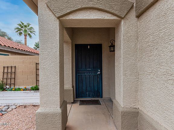 4th image of 5655 E FLORIAN Avenue