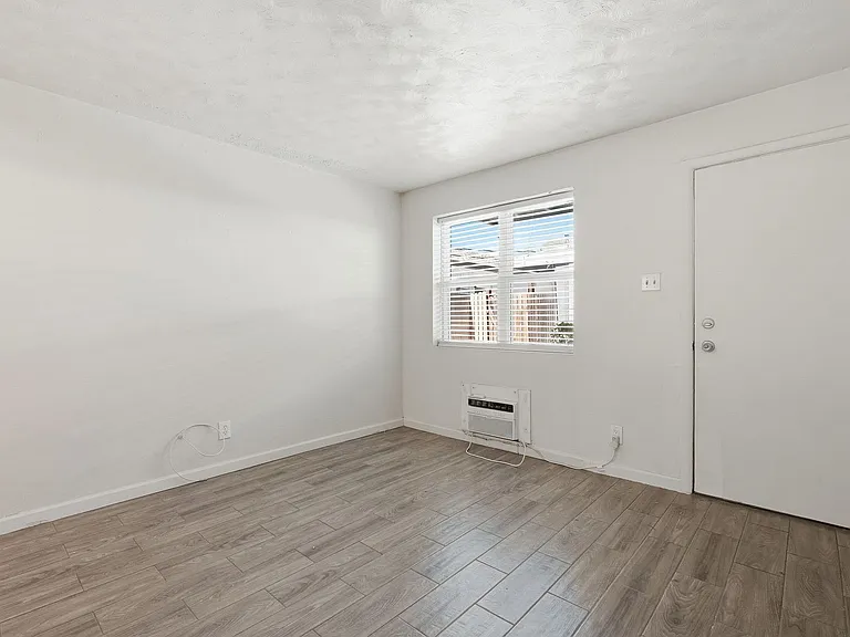 829 N 4th Ave — Photo 39