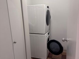 55 Water St #413, Vancouver, BC V6B 1A1