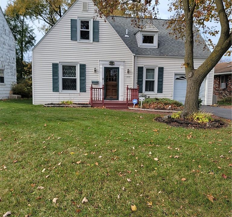 1st image of 3010 Macklem Ave