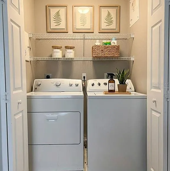 572 Cresting Oak Cir #19 — Photo 22