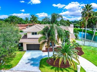 962 SW 93rd Ter, Plantation, FL 33324