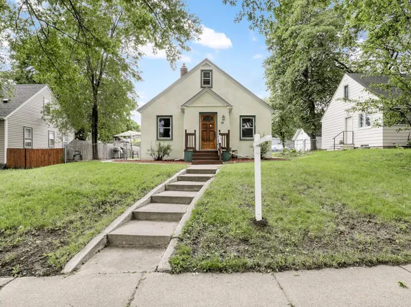 84 Rose Ave E, Saint Paul, MN 55117