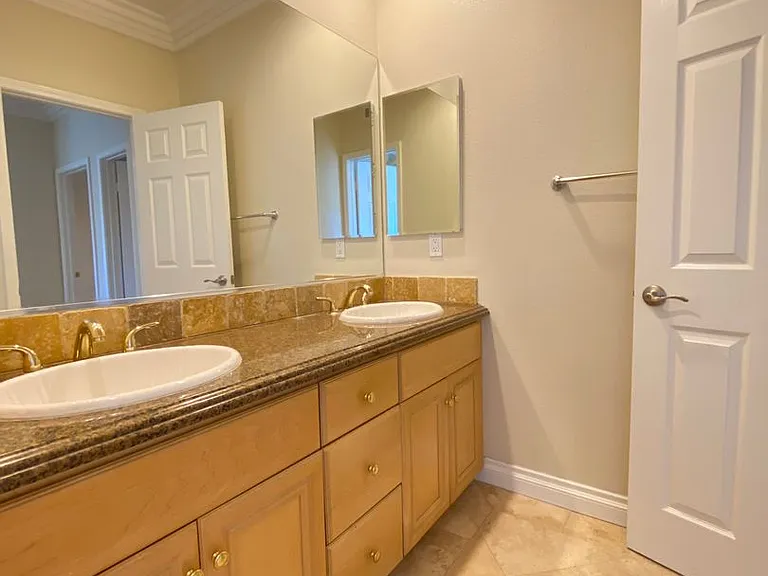 856 Paseo De Leon — Photo 21