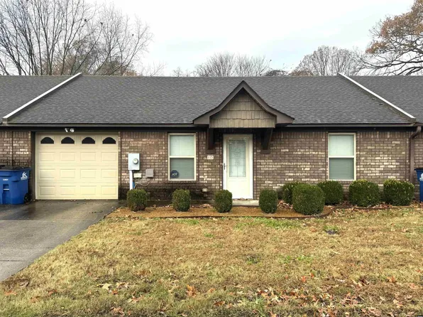 115 Ester Dr, Martin, TN 38237
