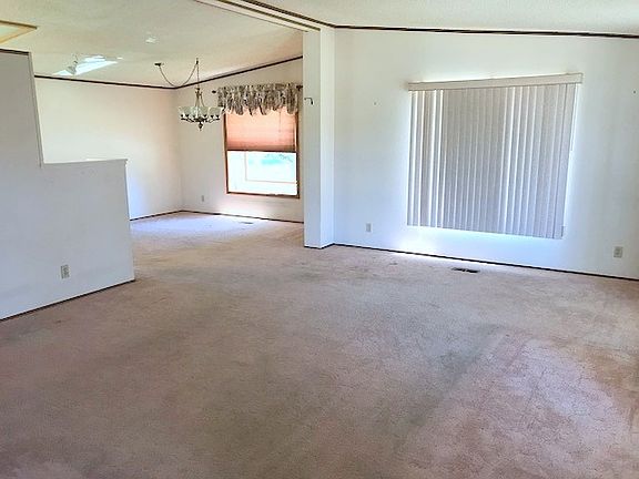 2nd image of 8400 W Willowcourt Dr