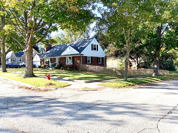 4th image of 1500 Harbrooke Ave