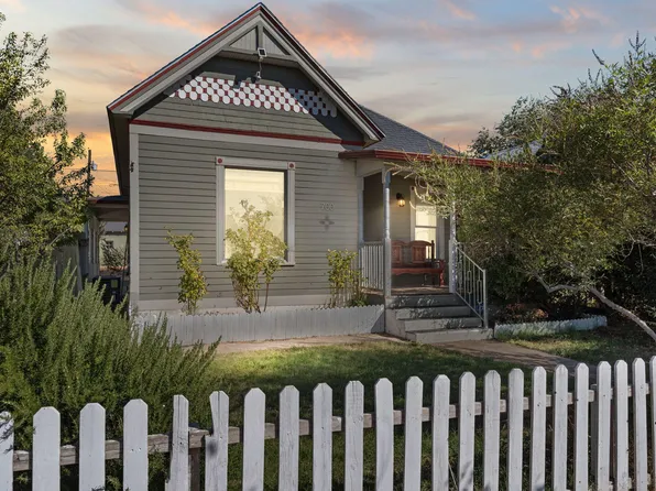 700 Arno St SE, Albuquerque, NM 87102