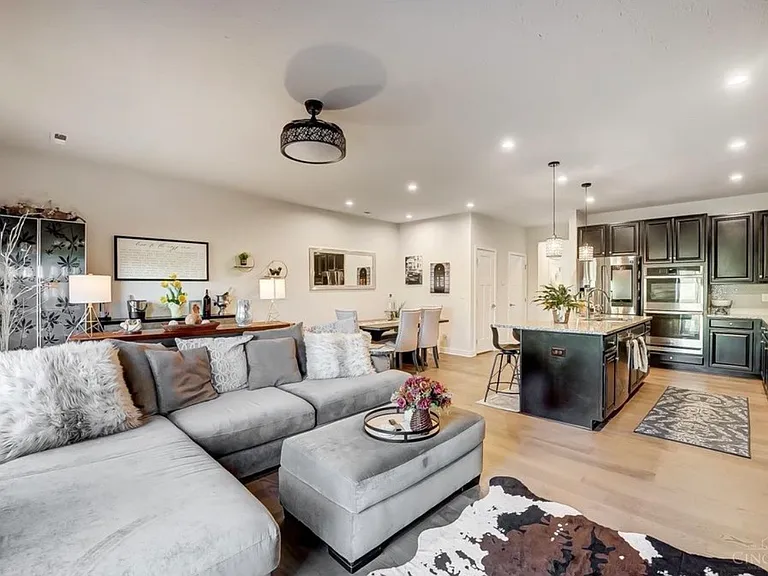 7883 Pinnacle Point Dr — Photo 7