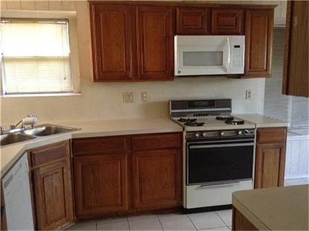 5th image of 12403 Fern Meadow Dr
