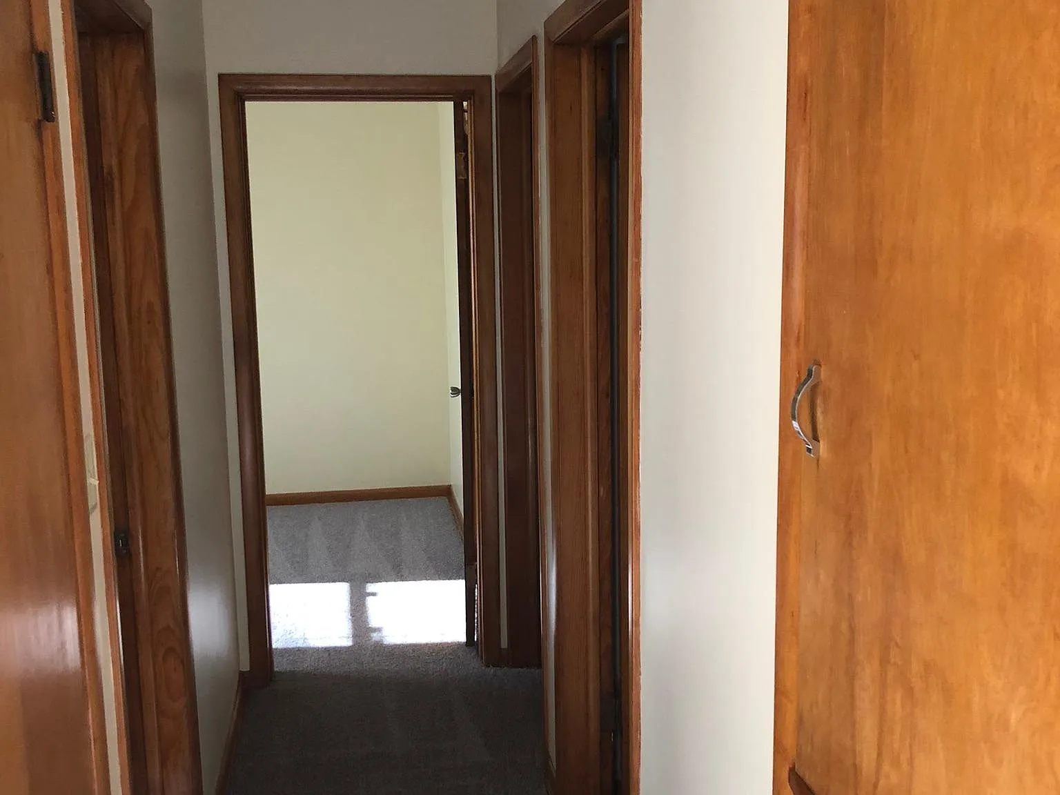 3 bed, 1040 sqft, $1,475 — Photo 2