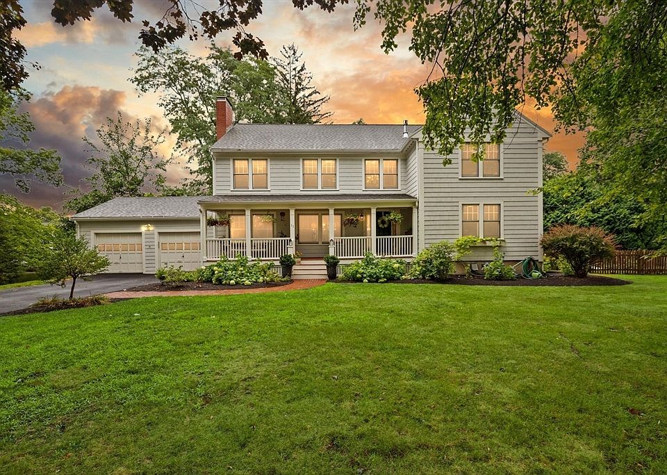 1st image of 32 Webster Rd