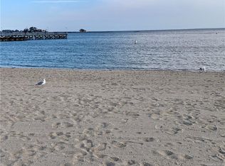 16 Lindstrom Rd APT 2, Stamford, CT 06902