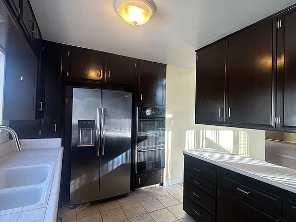 5th image of 334 Newport Ave APT 4