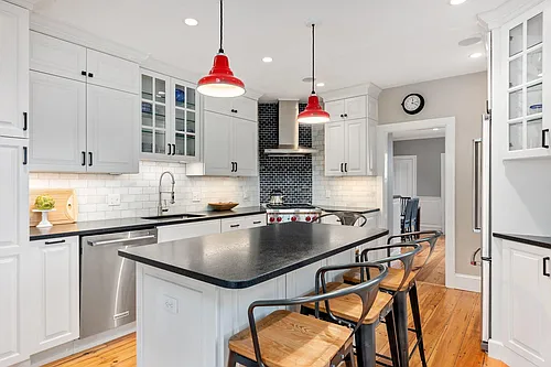 26 Beck St Photo 1