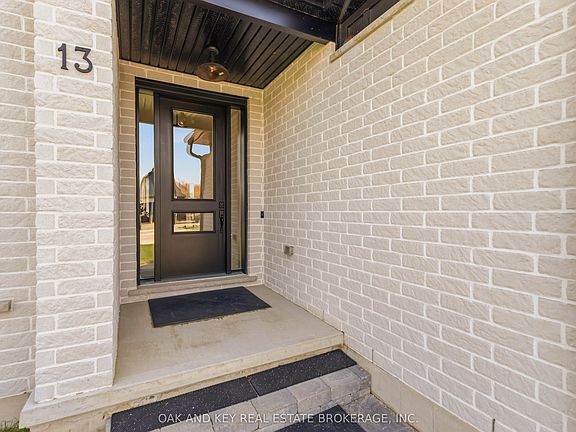 4th image of 13 Briscoe Cres