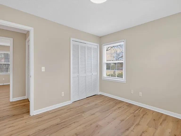 105 Kingwood Ave — Photo 20