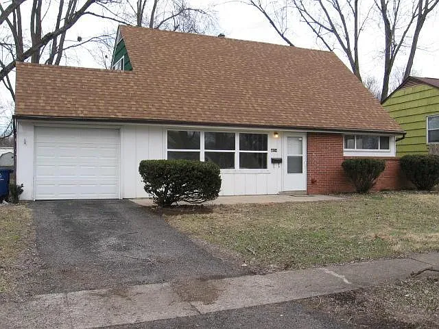 4694 Janis Dr photo 1