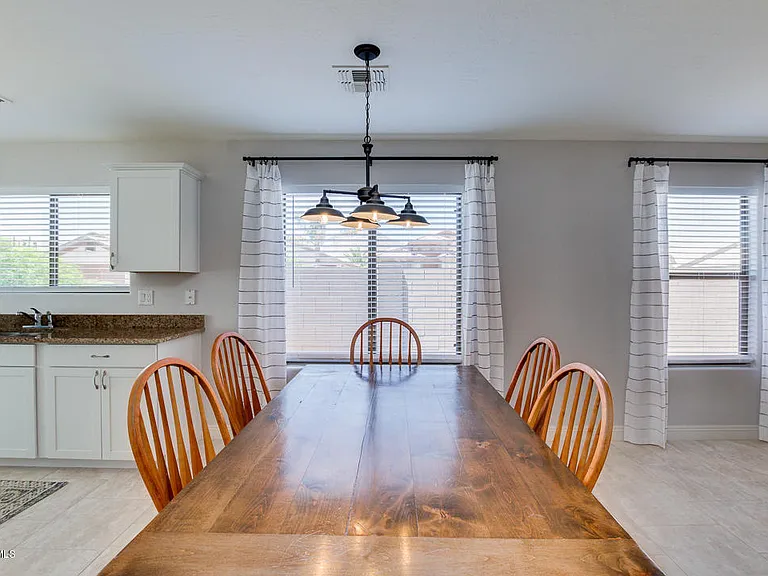 3868 W Carlos Ln — Photo 10