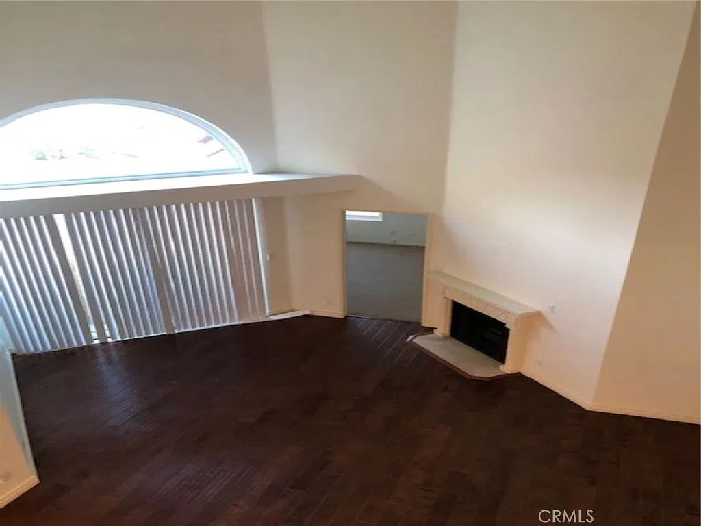 620 S Gramercy Pl — Photo 3